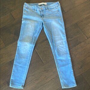 Abercrombie & Fitch Skinny Jeans